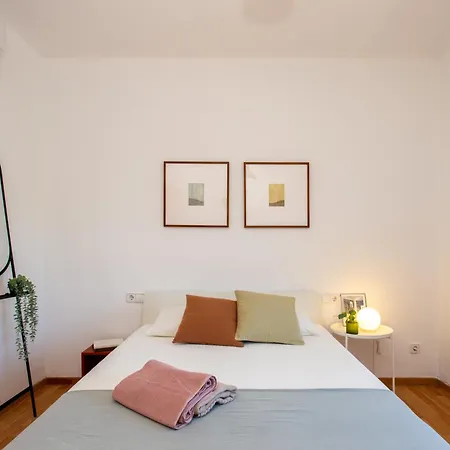 Apartment Spacious Sagrada Familia Barcelona